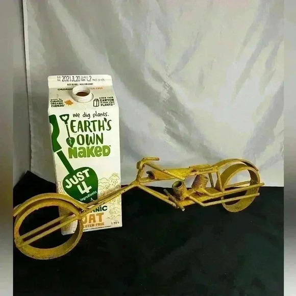 Metal Art destressed  Motorcycle, - Picture 1 of 7